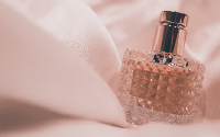 O Blowglam Cosmetics